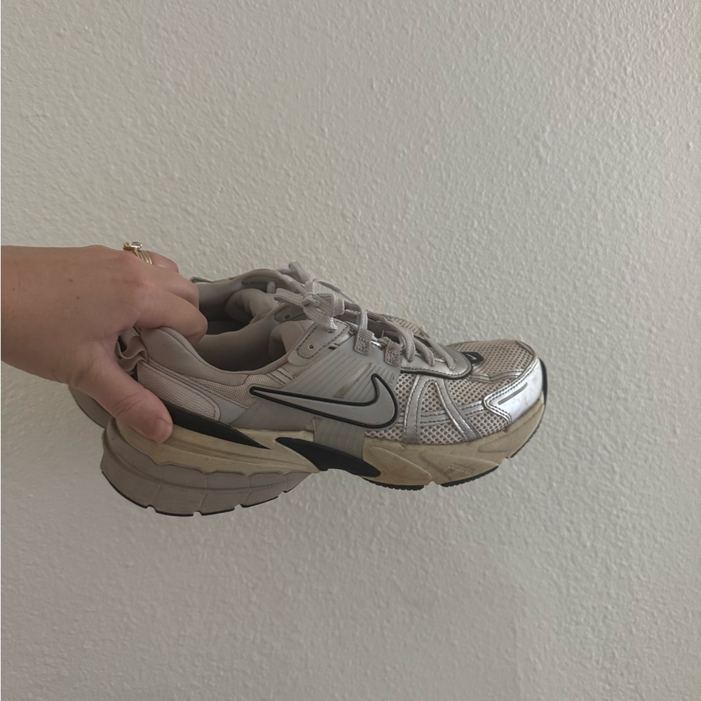 Nike V2K Run Women’s Shoe